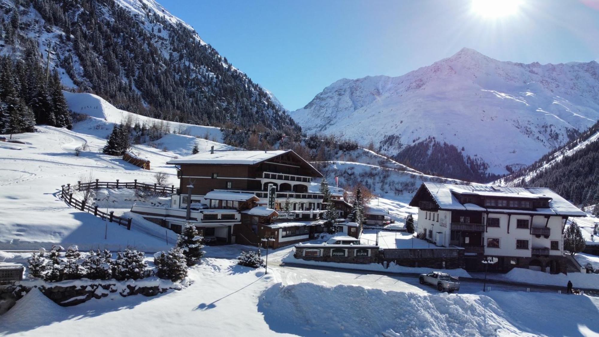Pension Alpin Mandarfen Exterior photo